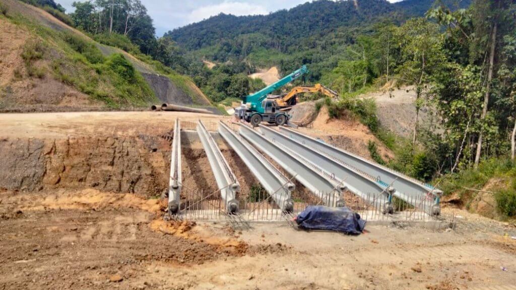 6 nos of IB1000 beams (24 m each) have been successfully positioned and aligned on the abutments.